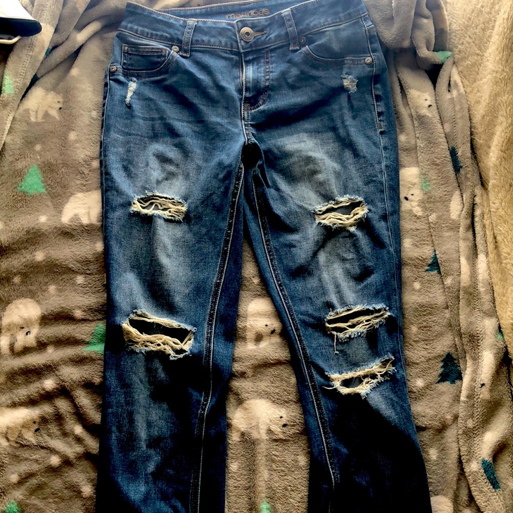 Super cute blue jeans ripped!! Size 2 send offers!!